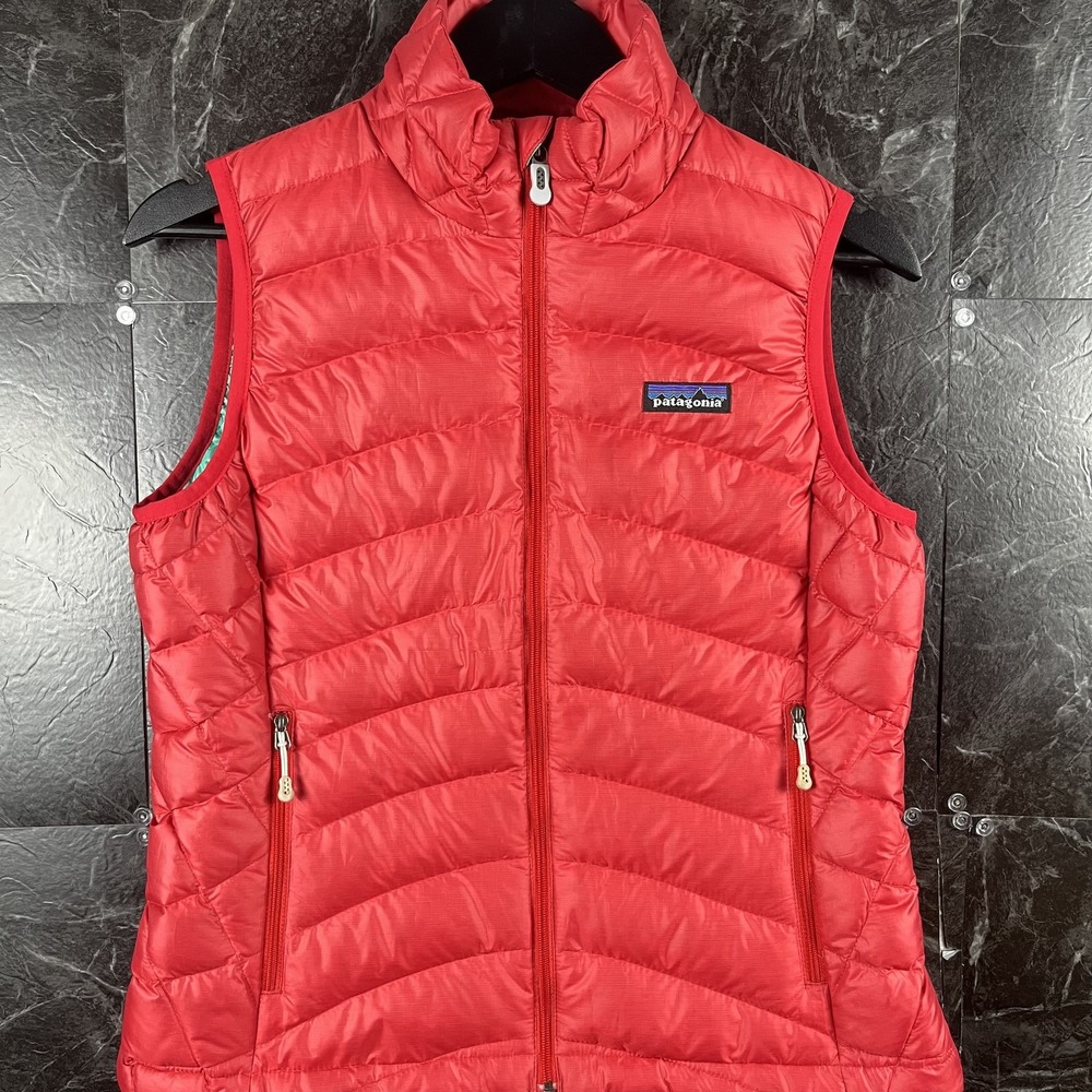 Patagonia Women's Red Puff Down Sweater Vest Small